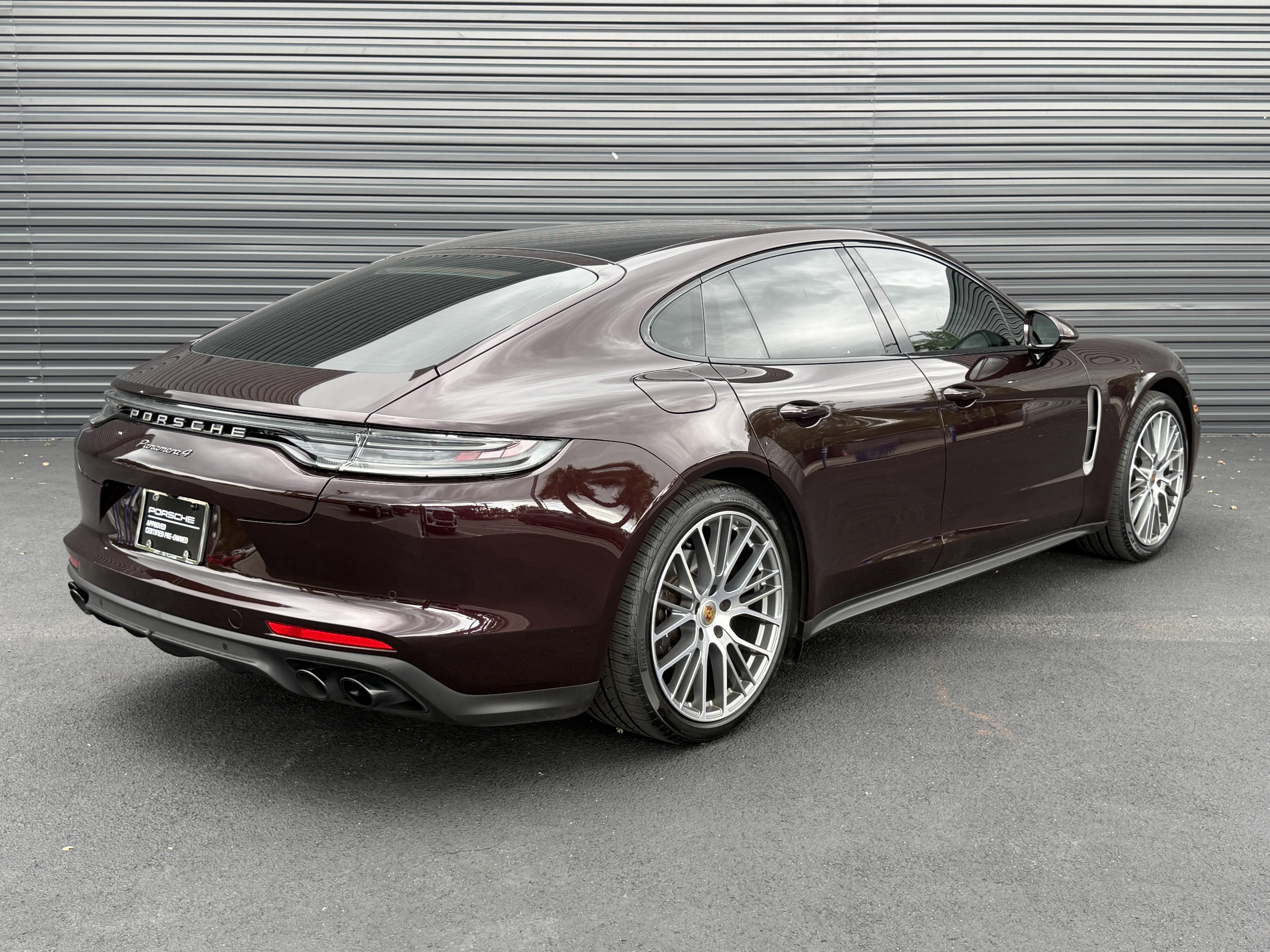 Certified 2023 Porsche Panamera 4 Platinum Edition AWD/4WD image 9