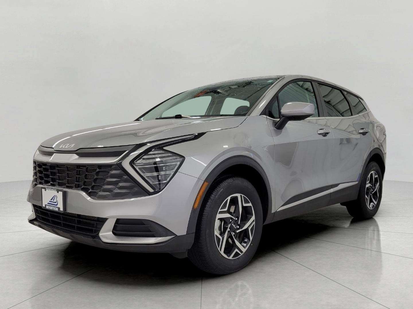 Used 2025 Kia Sportage LX image 13