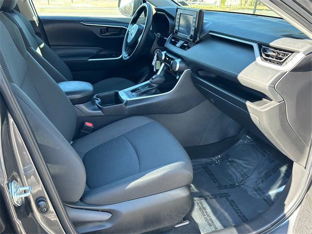 Certified 2022 Toyota RAV4 LE w/ Carpet Mat Package (TMS) image 9