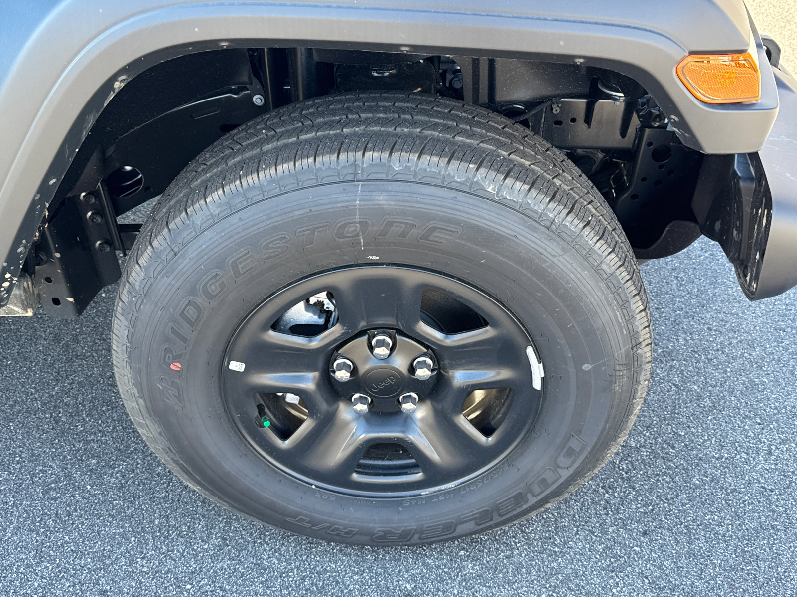 New 2026 Jeep Gladiator Sport AWD/4WD image 10