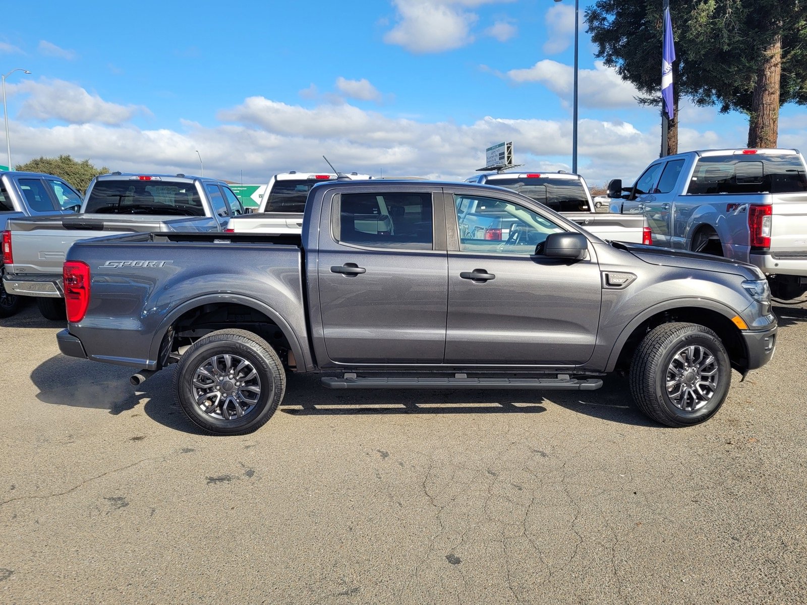 Used 2020 Ford Ranger XLT w/ Equipment Group 301A Mid image 3