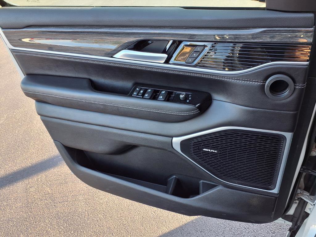 Used 2022 Jeep Wagoneer Series III w/ Rear Seat Video Group 1 image 20