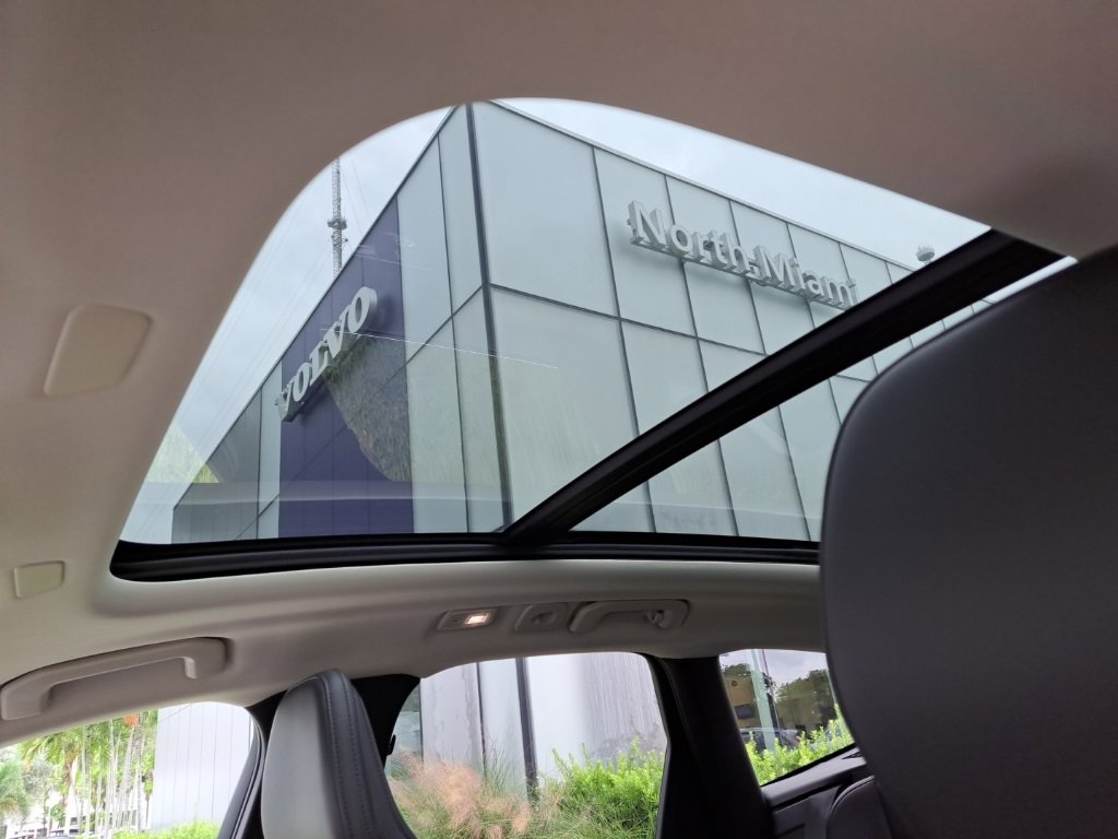 Used 2023 Volvo XC60 B5 Core w/ Protection Package Premier image 6