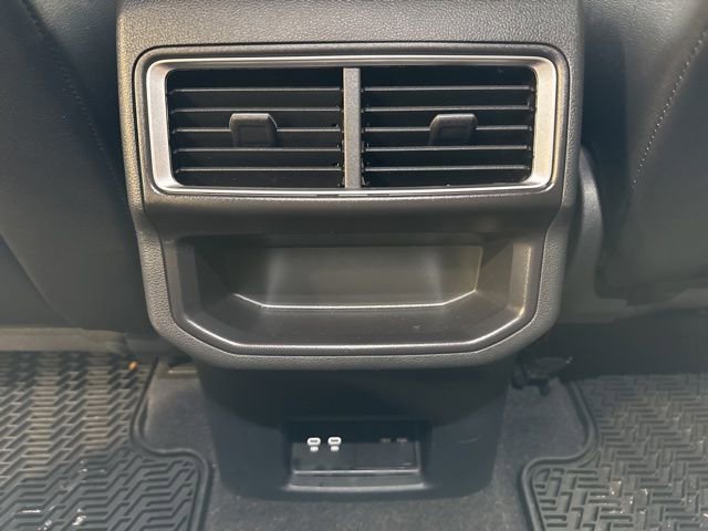 Certified 2024 Volkswagen Atlas Cross Sport SE image 26