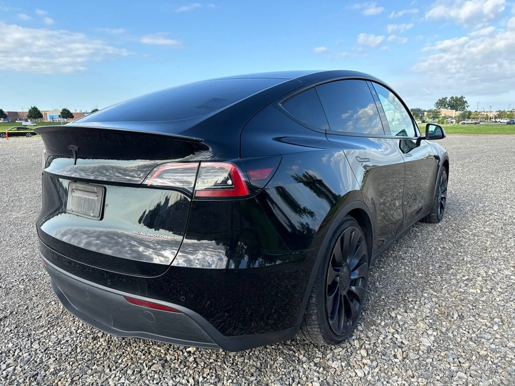 Used 2022 Tesla Model Y Performance AWD/4WD image 9