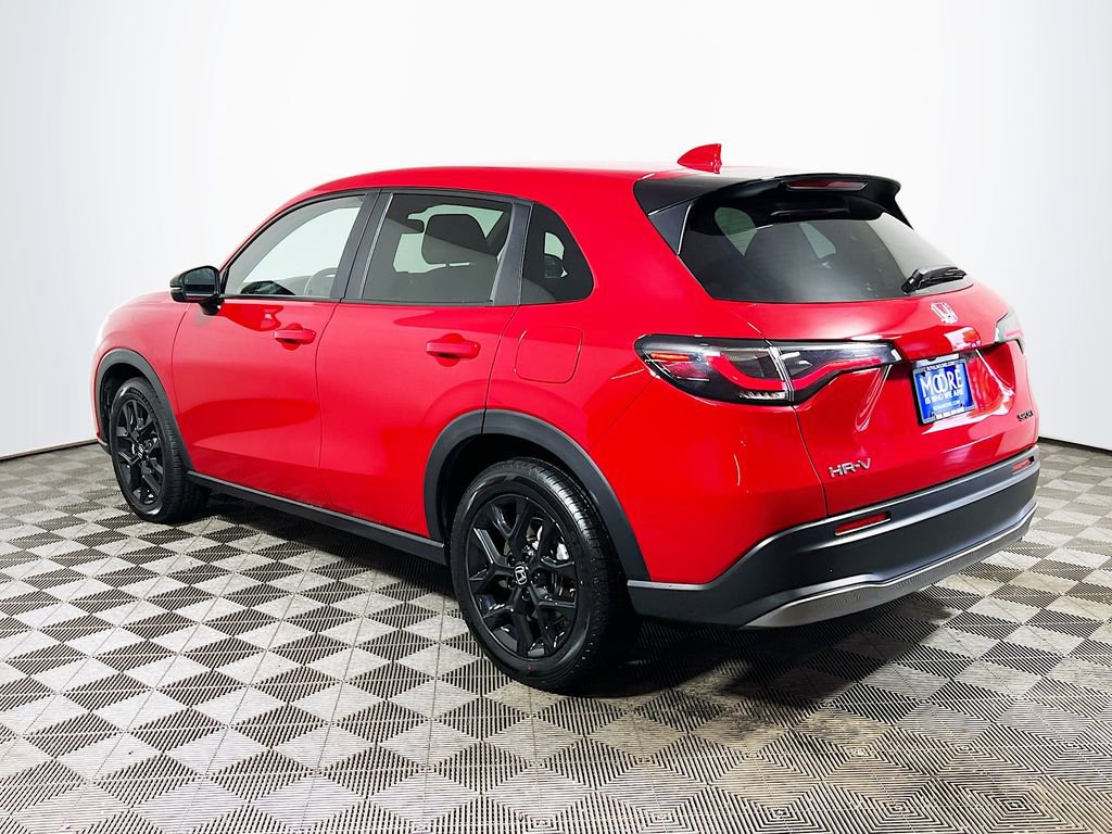 Used 2025 Honda HR-V Sport image 5