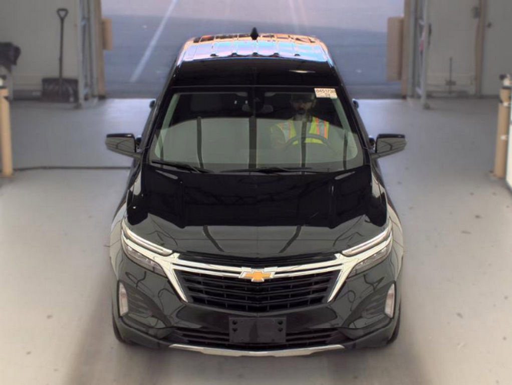 Used 2023 Chevrolet Equinox LT w/ LPO, Floor Liner Package FWD image 2