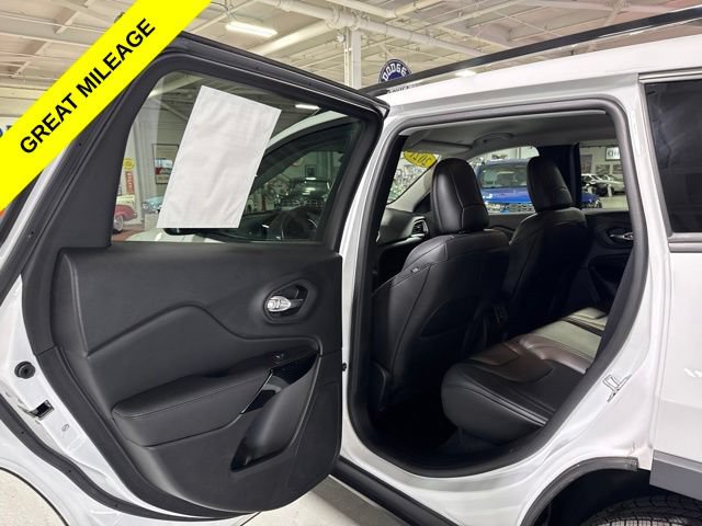 Certified 2021 Jeep Cherokee Latitude Plus AWD/4WD image 25