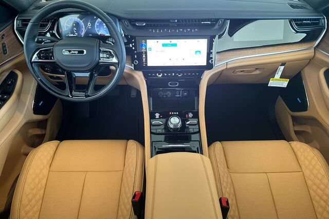 New 2026 Jeep Grand Cherokee Summit w/ Adv Protech Group IV AWD/4WD image 10