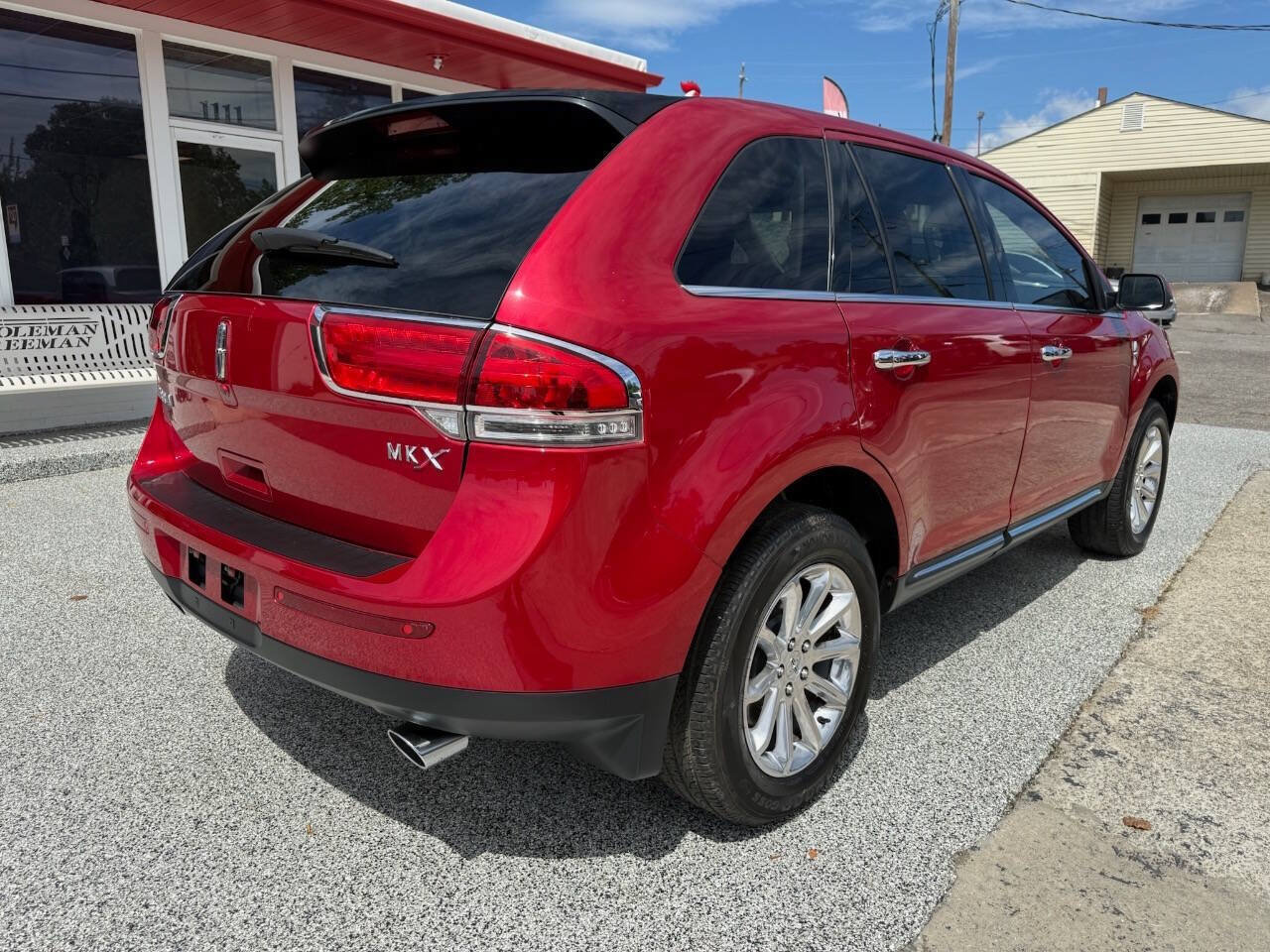 Used 2012 Lincoln MKX AWD image 10