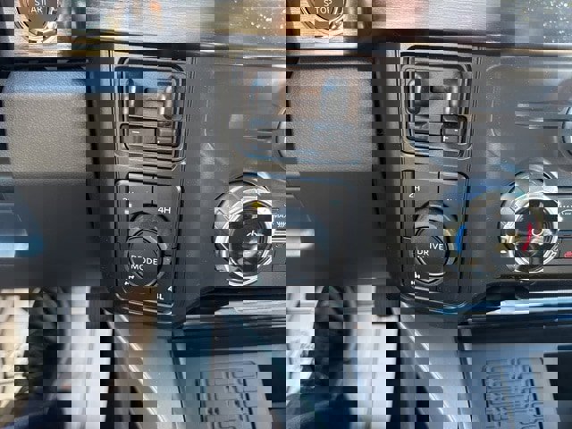 New 2026 Ford F250 Lariat w/ FX4 Off-Road Package image 28