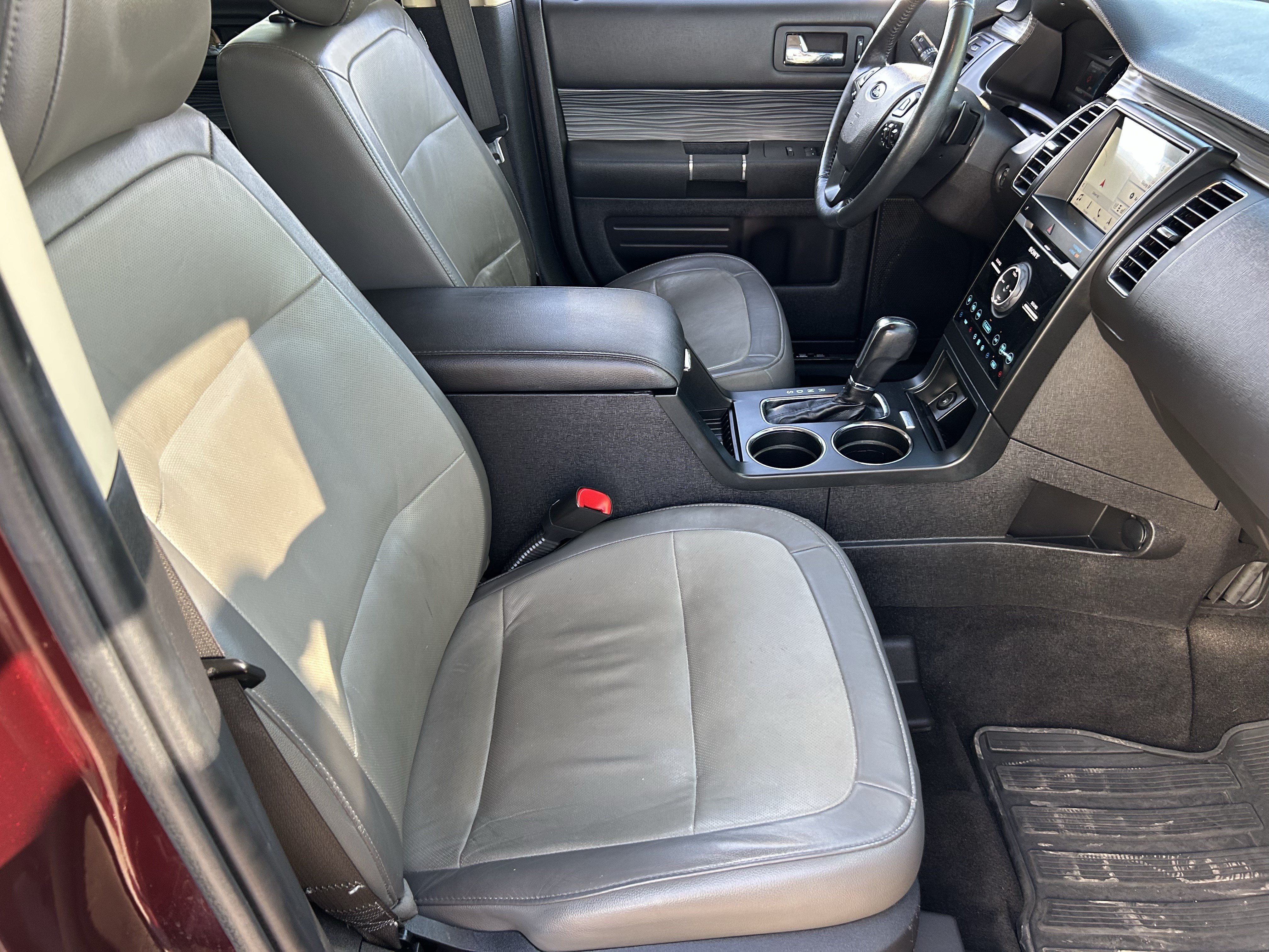 Used 2019 Ford Flex Limited w/ Equipment Group 303A AWD/4WD image 9