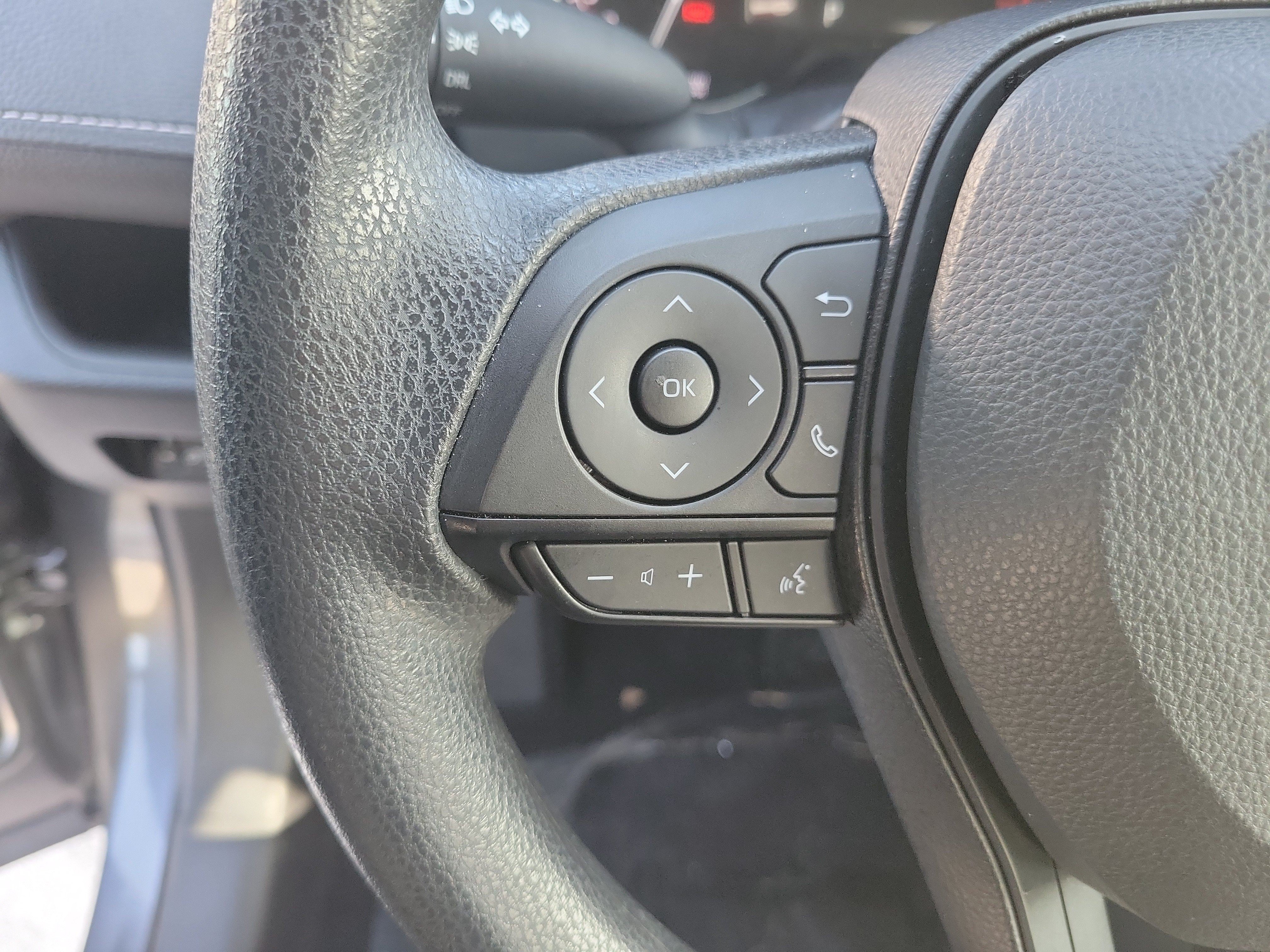 Used 2024 Toyota RAV4 LE FWD image 26