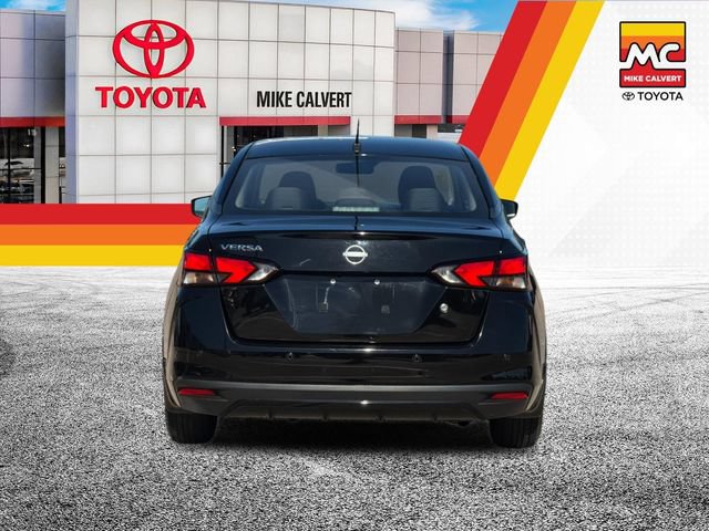 Used 2024 Nissan Versa S w/ Trunk Package FWD image 4