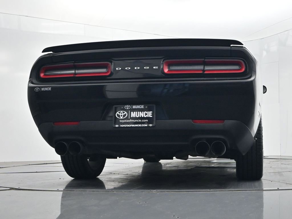 Used 2016 Dodge Challenger R/T RWD image 44