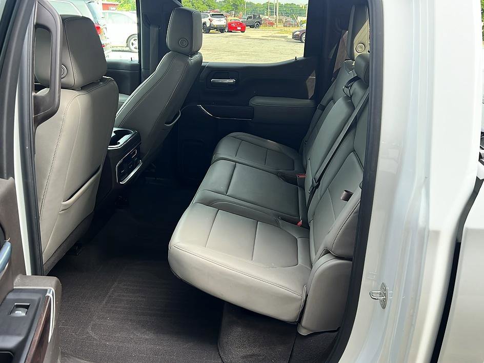 Used 2021 GMC Sierra 1500 SLT w/ SLT Premium Plus Package AWD/4WD image 18