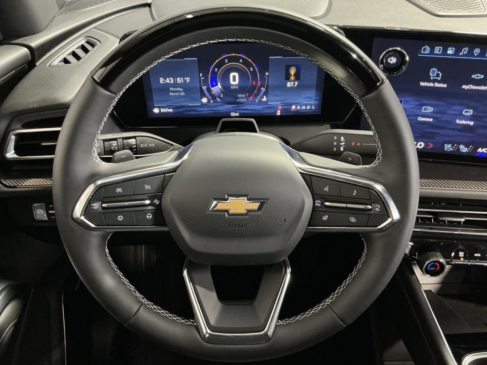 New 2026 Chevrolet Traverse High Country FWD image 24