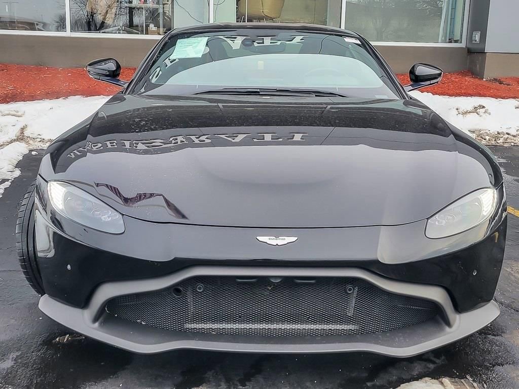 Used 2020 Aston Martin V8 Vantage Coupe image 4