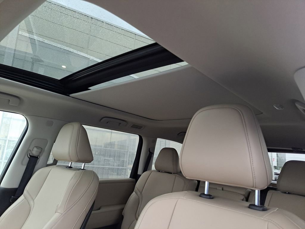 Certified 2025 INFINITI QX80 Pure w/ Cargo Package image 25