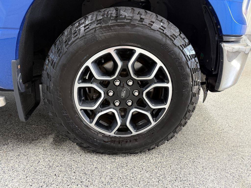 Used 2015 Ford F150 XLT w/ Equipment Group 302A Luxury AWD/4WD image 35