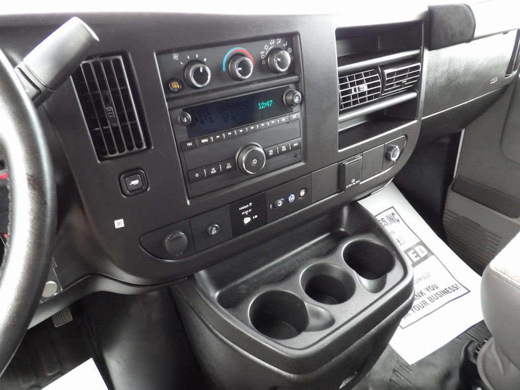 Used 2022 Chevrolet Express 2500 w/ Driver Convenience Package RWD image 22