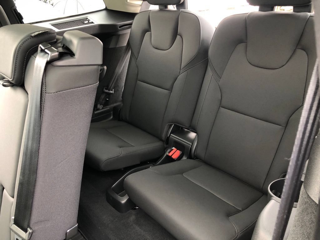 New 2026 Volvo XC90 B6 Plus w/ Protection Package Premier AWD/4WD image 31