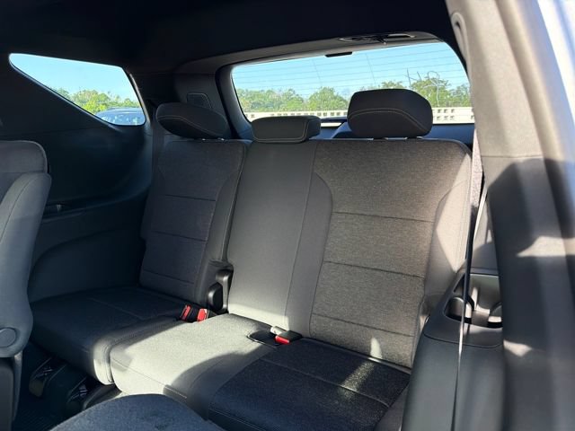New 2026 Chevrolet Traverse LT w/ Sun and Wheel Package FWD image 23