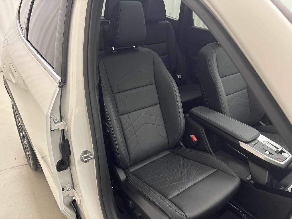 Certified 2025 BMW X1 xDrive28i w/ Convenience Package AWD/4WD image 26