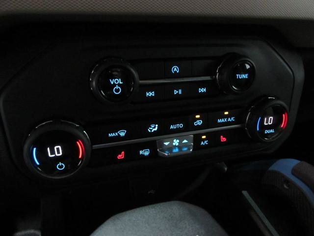 Used 2023 Ford Bronco Wildtrak AWD/4WD image 36