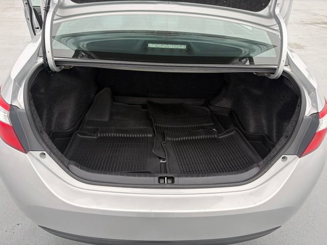 Used 2016 Toyota Corolla S Premium FWD image 9
