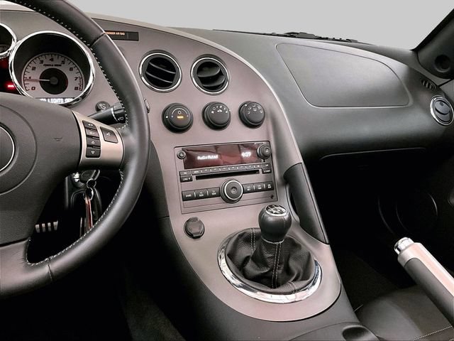 Used 2007 Pontiac Solstice Convertible w/ Premium Package RWD image 6