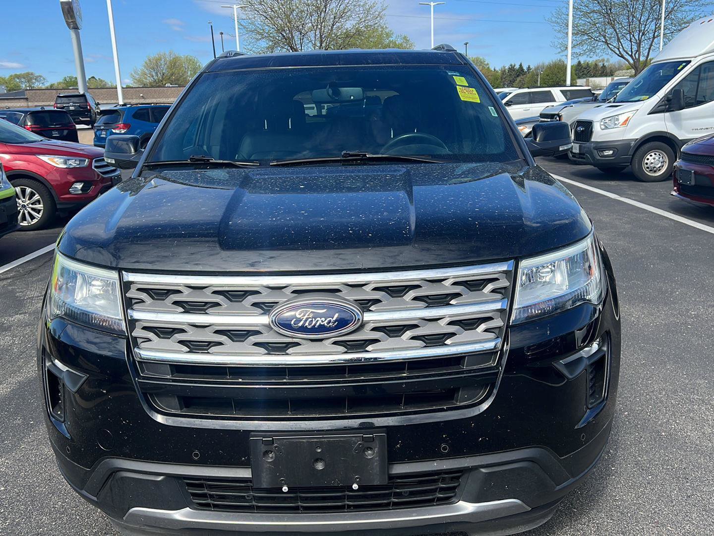Used 2018 Ford Explorer XLT w/ Equipment Group 202A AWD/4WD image 13