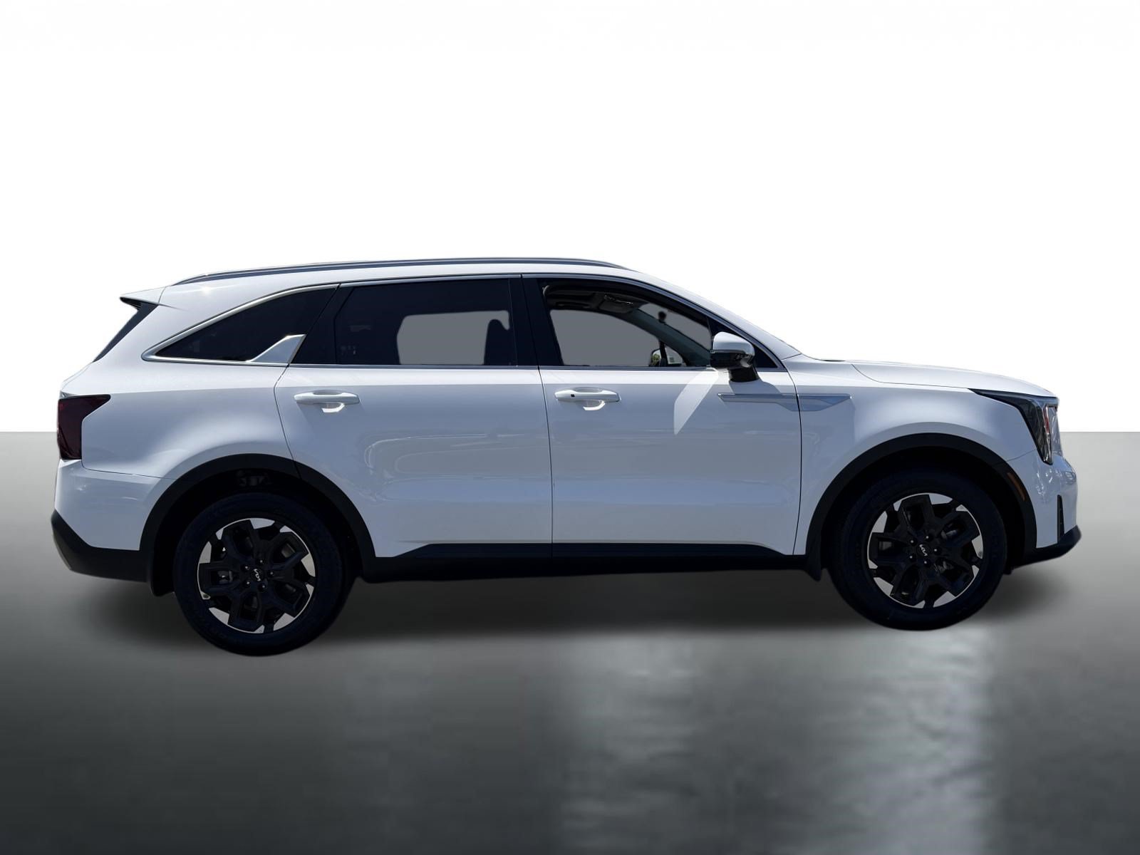 Certified 2025 Kia Sorento S w/ Panoramic Sunroof Package FWD image 9