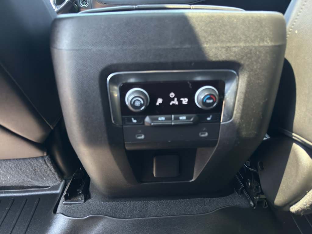 Used 2021 Chevrolet Tahoe LT w/ LT Signature Package AWD/4WD image 17