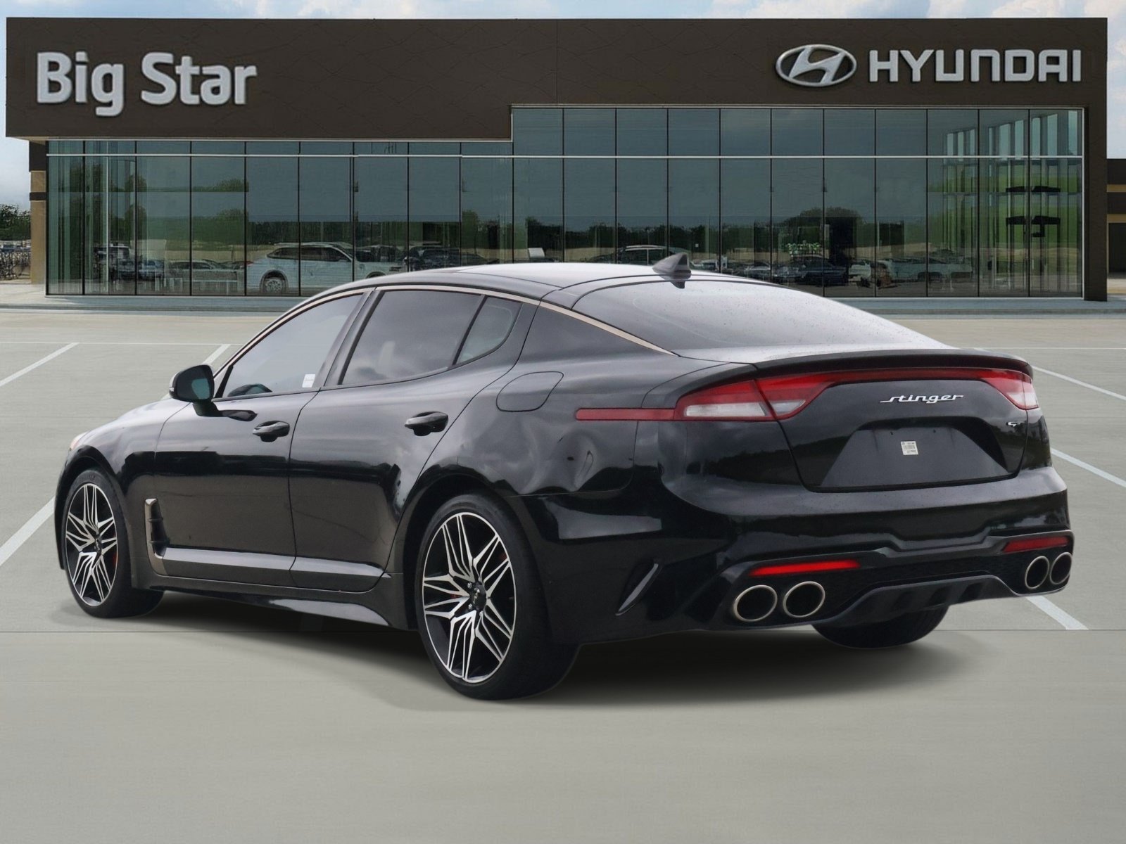 Used 2022 Kia Stinger GT1 RWD image 3