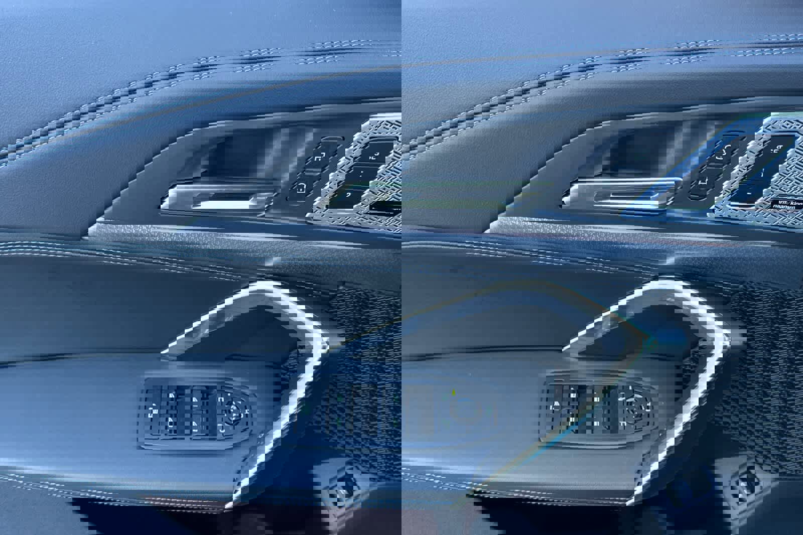 Used 2025 BMW X1 M35i image 12