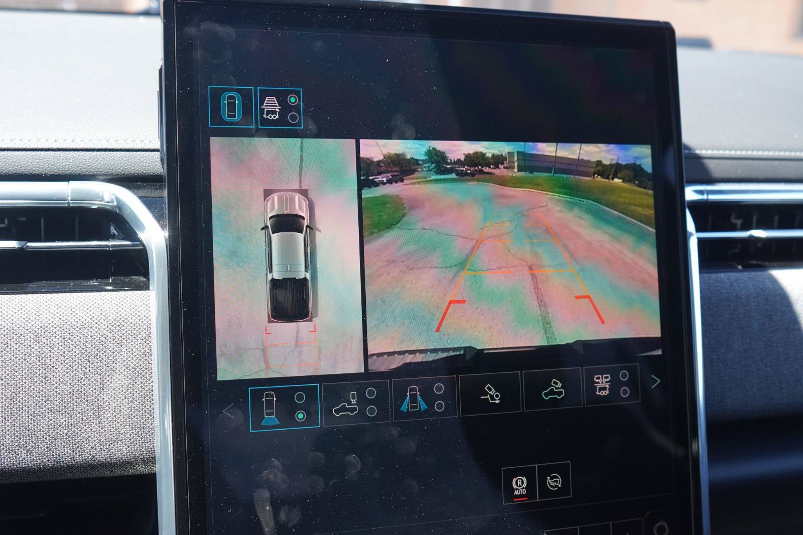 New 2026 GMC Sierra EV Elevation w/ Premium Package AWD/4WD image 25