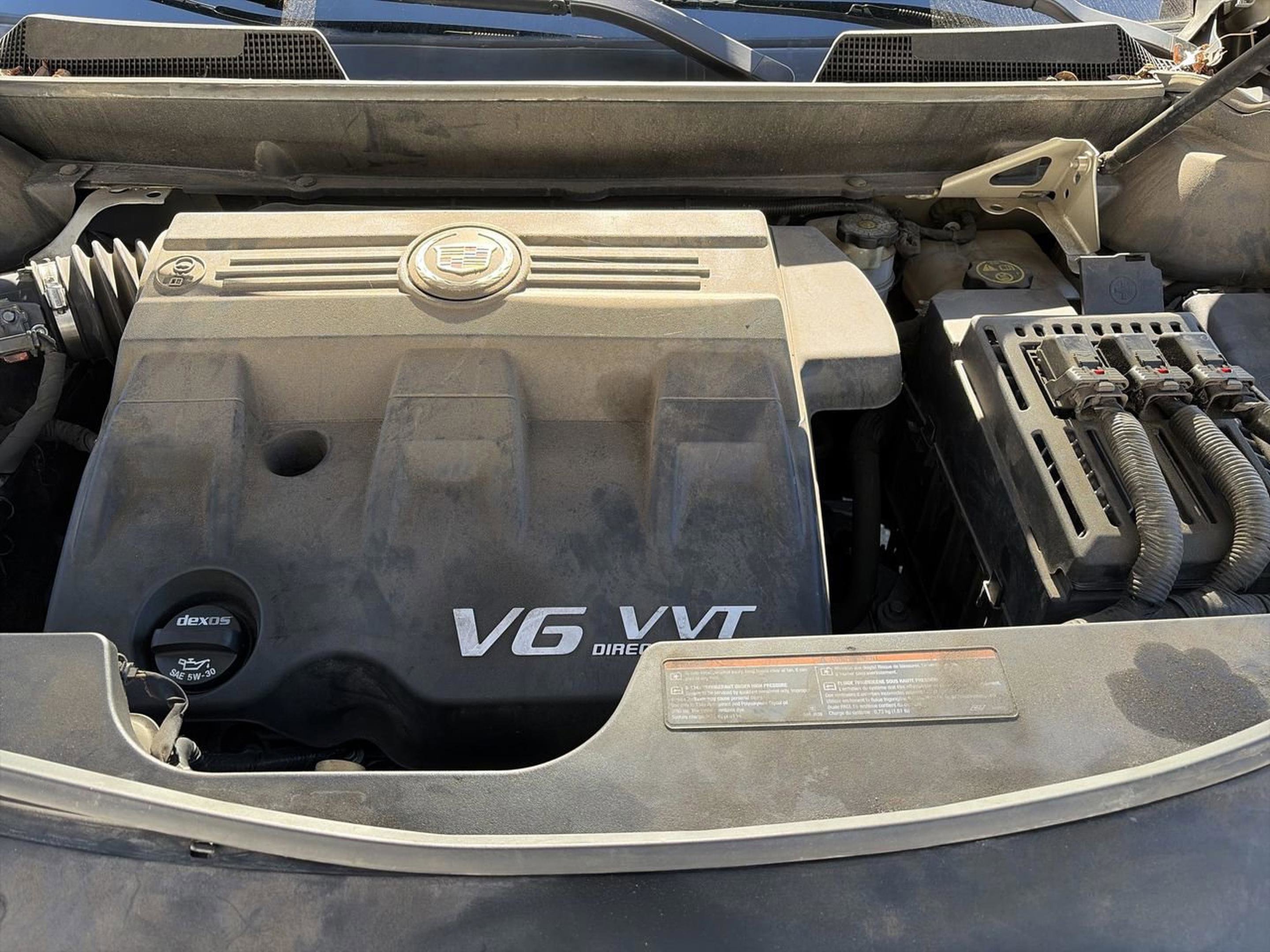 Used 2016 Cadillac SRX Luxury w/ Driver Awareness Package image 23