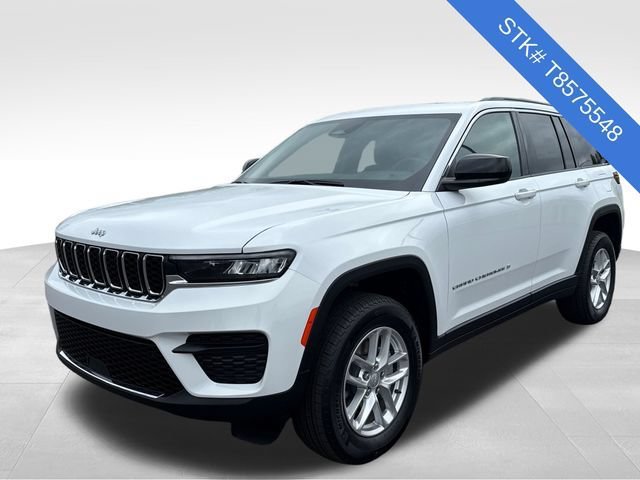 New 2026 Jeep Grand Cherokee Laredo X AWD/4WD image 3