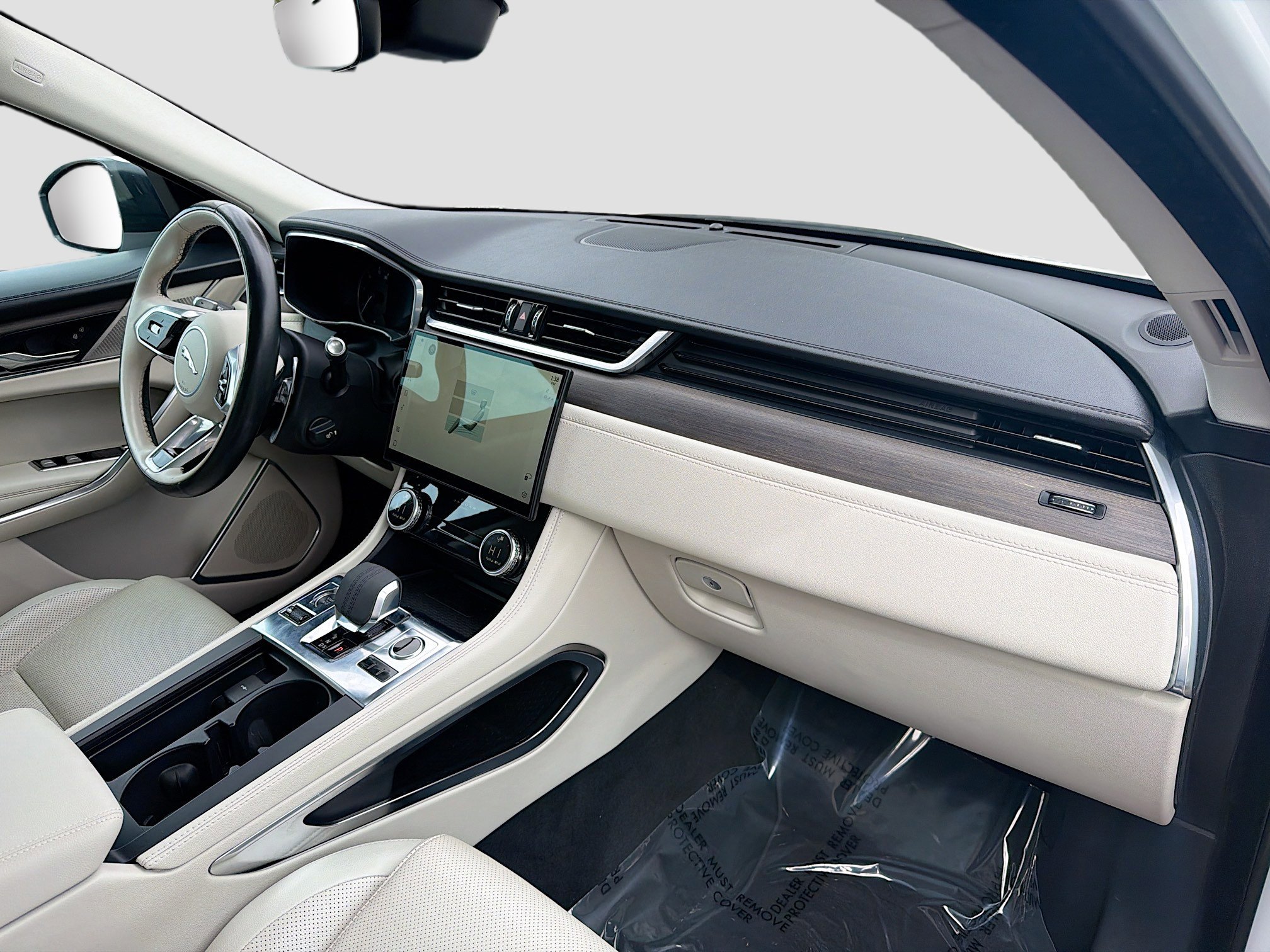 Used 2021 Jaguar F-PACE S image 13