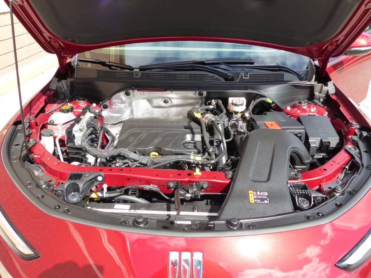 Used 2024 Buick Envista Avenir image 18