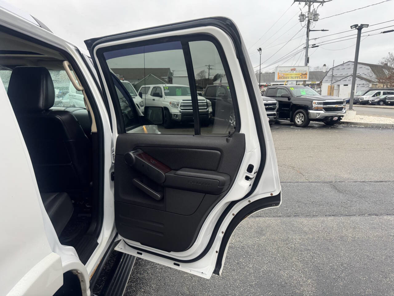 Used 2010 Ford Explorer Limited image 34