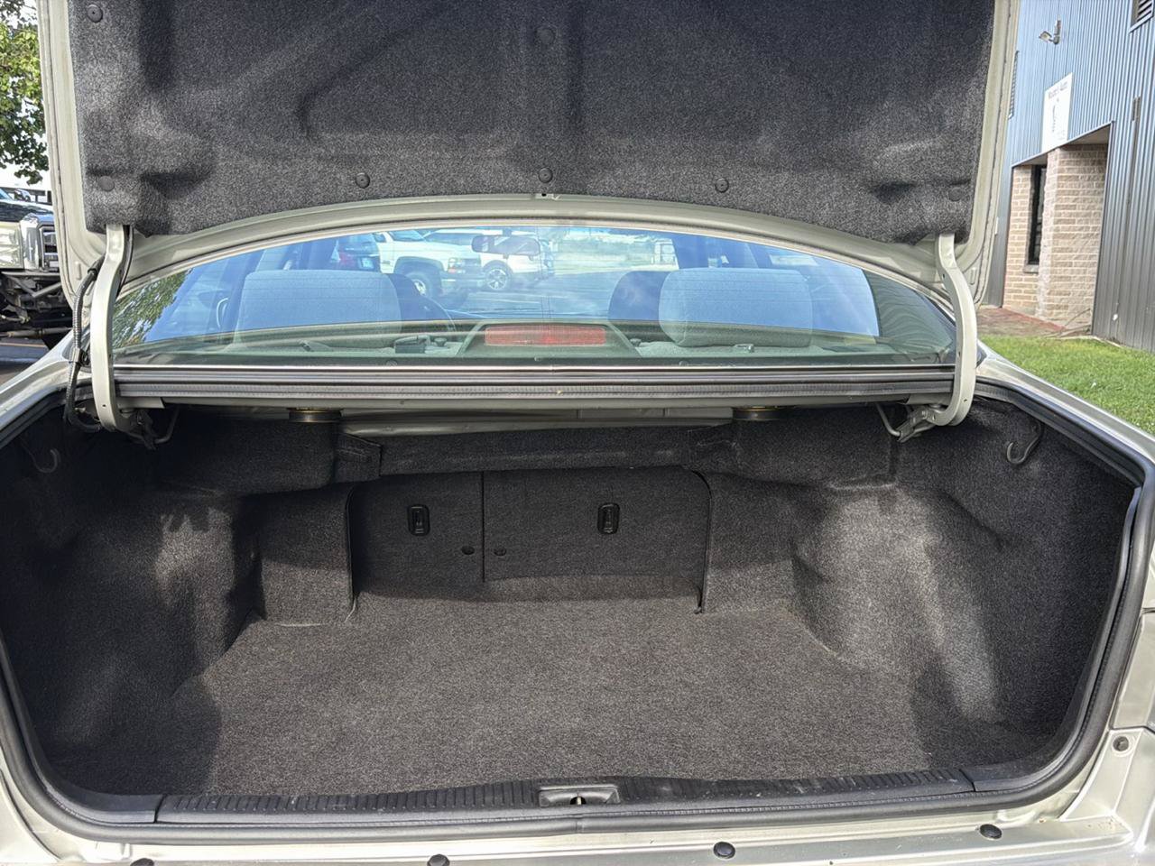 Used 2000 Toyota Camry CE FWD image 18