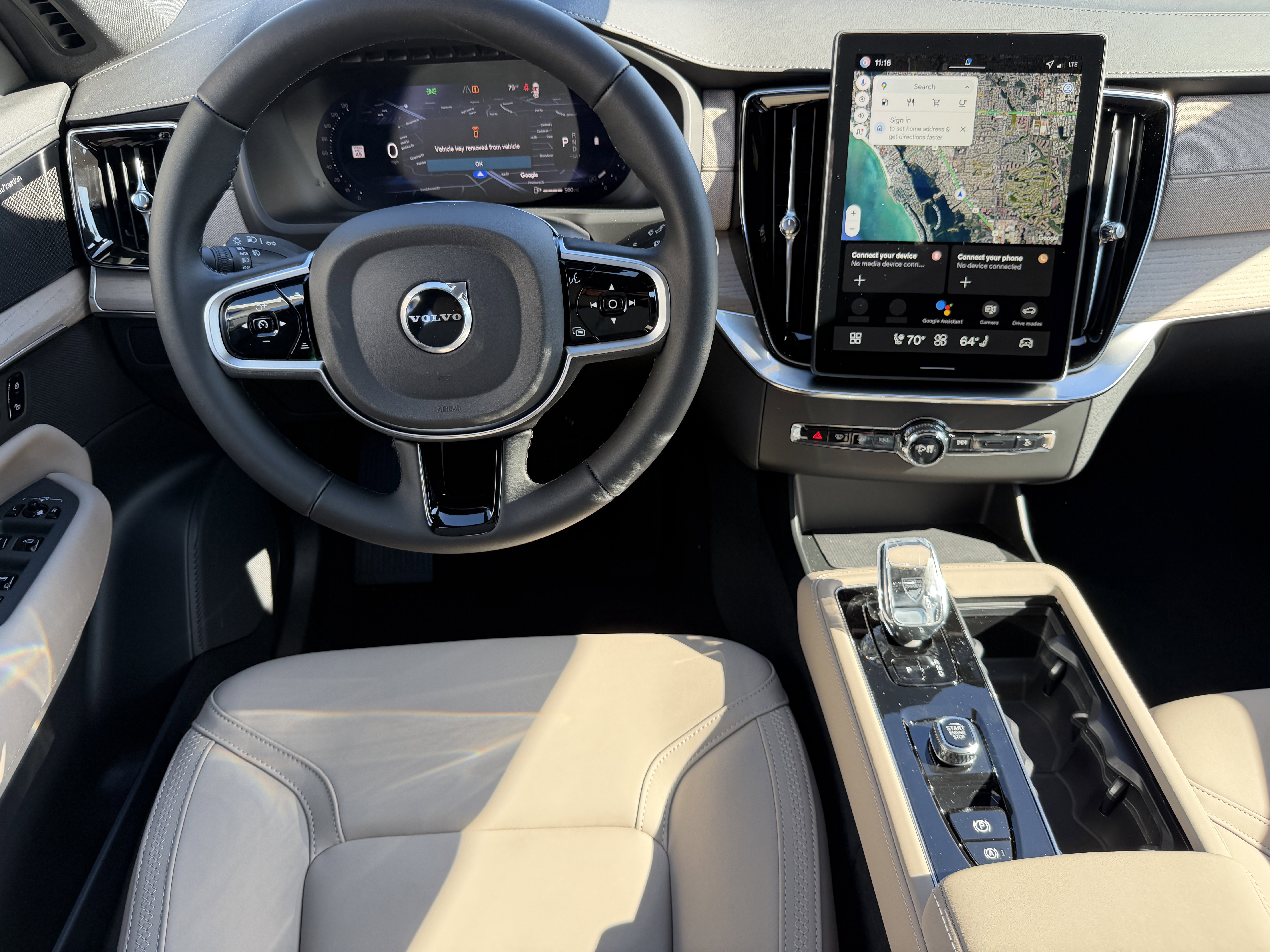 New 2026 Volvo XC90 B6 Plus image 12