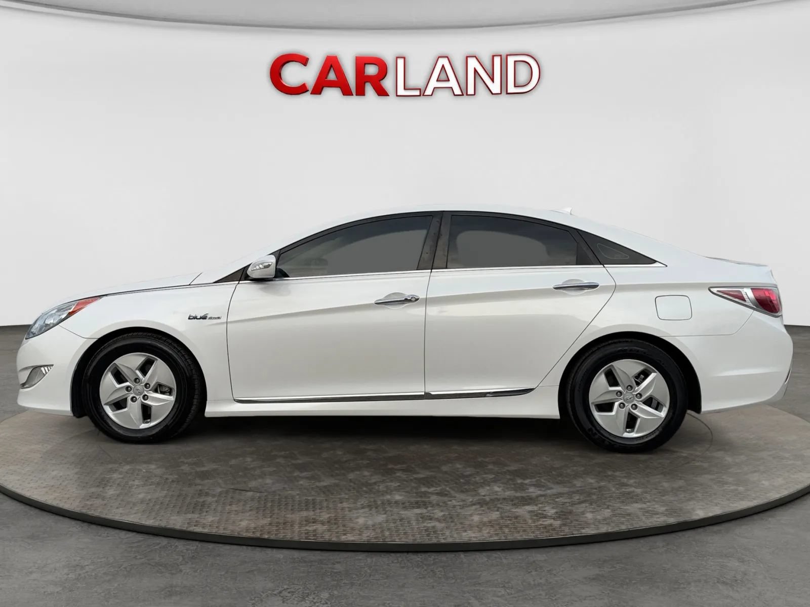 Used 2011 Hyundai Sonata Hybrid FWD image 2