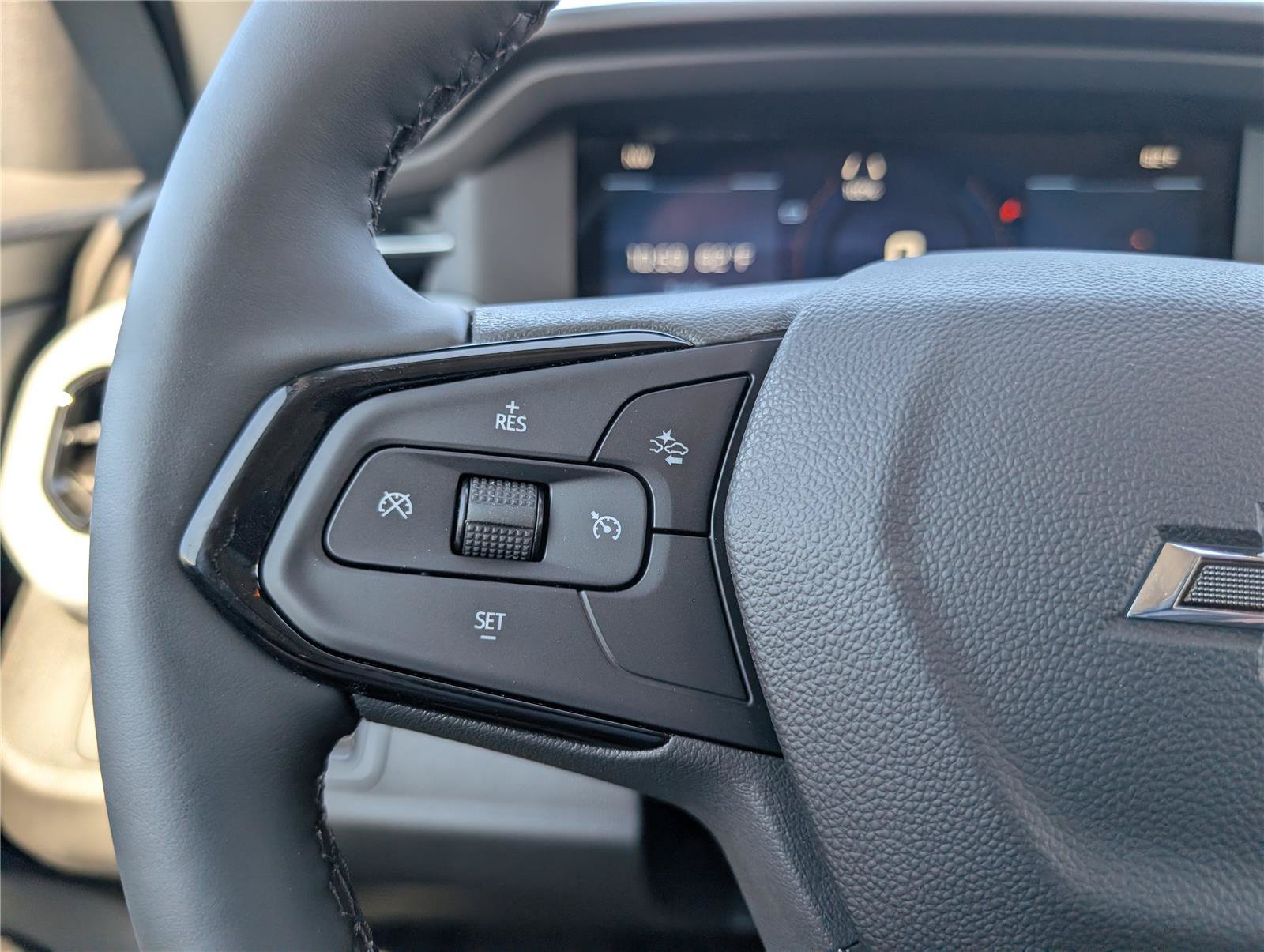 New 2027 Chevrolet Bolt RS w/ Technology Package FWD image 19