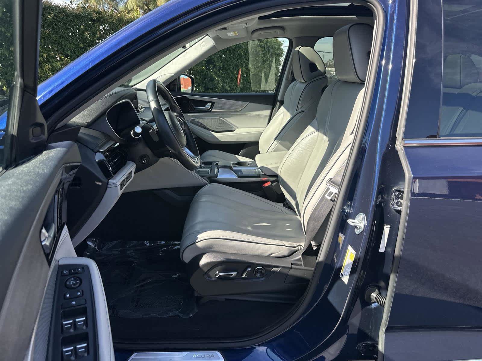 Certified 2022 Acura MDX SH-AWD w/ Advance Package image 11