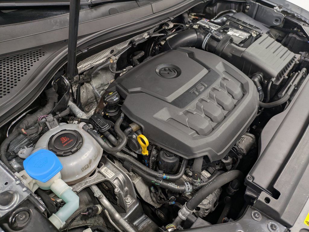Used 2020 Volkswagen Tiguan SEL image 32