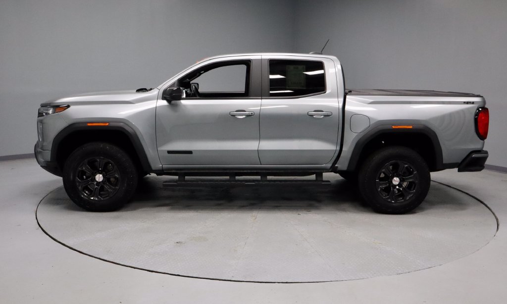 Used 2024 GMC Canyon Elevation w/ Convenience Package AWD/4WD image 8