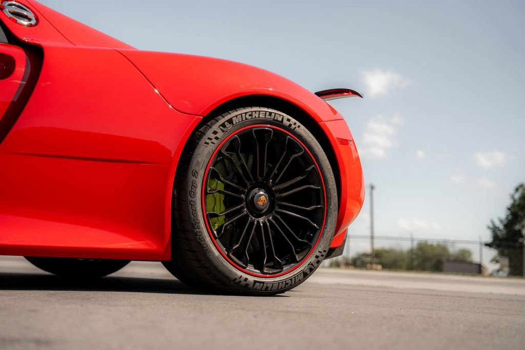 Used 2015 Porsche 918 Spyder AWD/4WD image 52